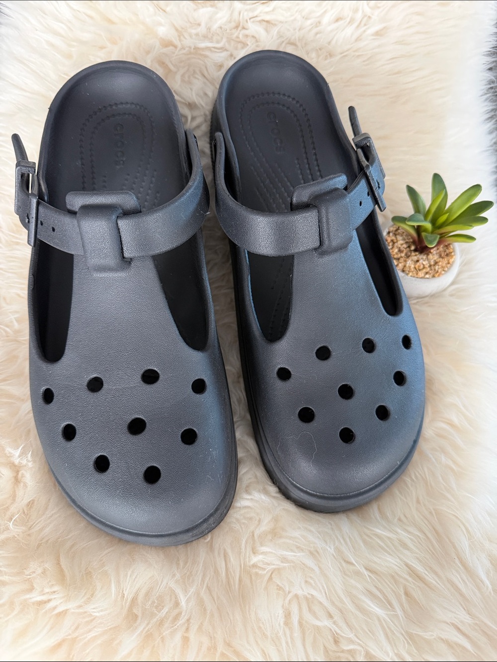 Crocs Classic Mary Jane Clogs W11/M9 Black EUC